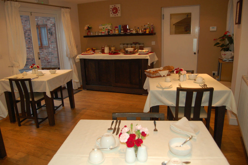 Готель The Manor Coach House Hindlip Екстер'єр фото